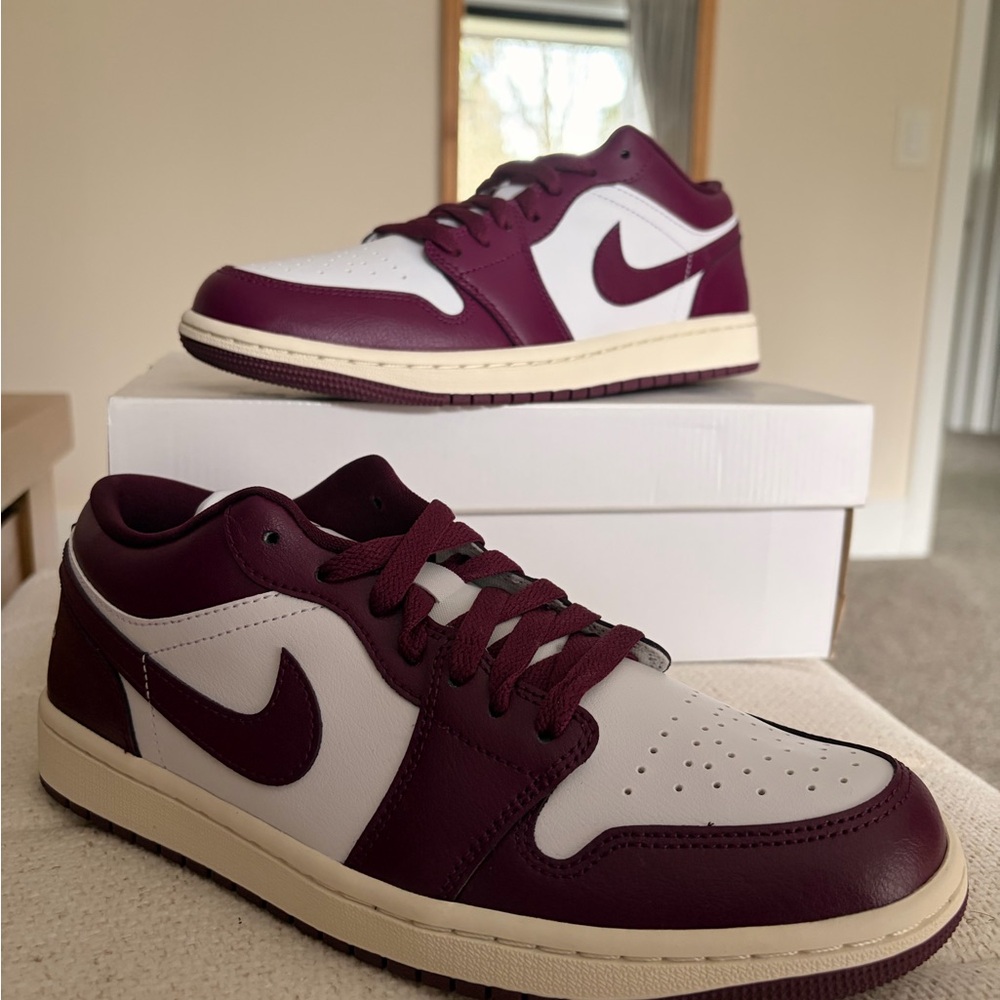 BNIB Nike women’s Air Jordan 1 Low Bordeaux/white